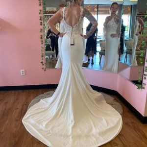 Lillian West/ size 8 /Maxine 66156/ Fit & Flare/  Wedding Dress